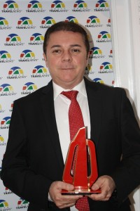 Eliseu Barros, representando o Marina Park durante a premiação