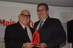 Paulo Miranda, presidente do Grupo Travel News; e Francisco Guariza, da TAP