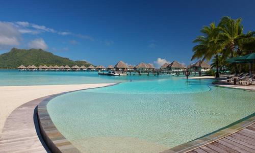 2890_600662_10_le_meridien_bora_bora_pool_web_