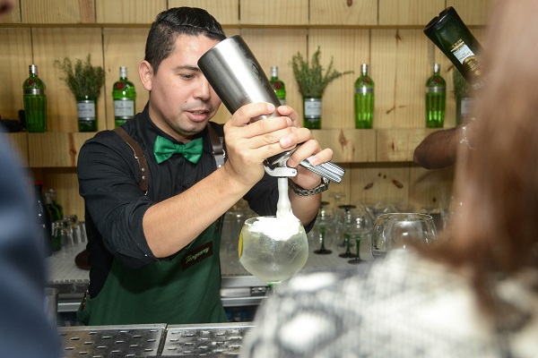 Marcos Felix _ Bar.  (4)