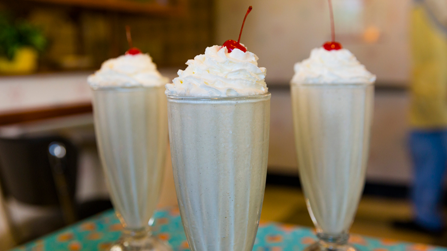 como-fazer-os-famosos-milkshakes-da-disney-com-4-ingredientes