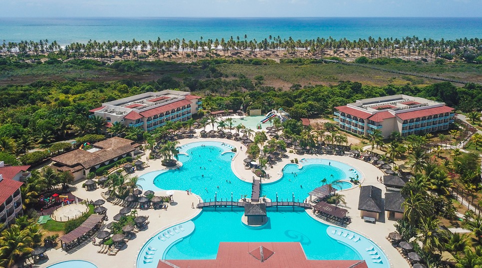 Grand Palladium Imbassaí Resort & SPA comemora primeiro mês de reabetura