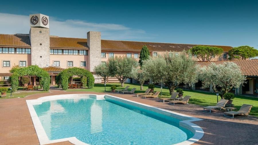 Hotéis de Roma trocam turistas por pacientes com covid-19