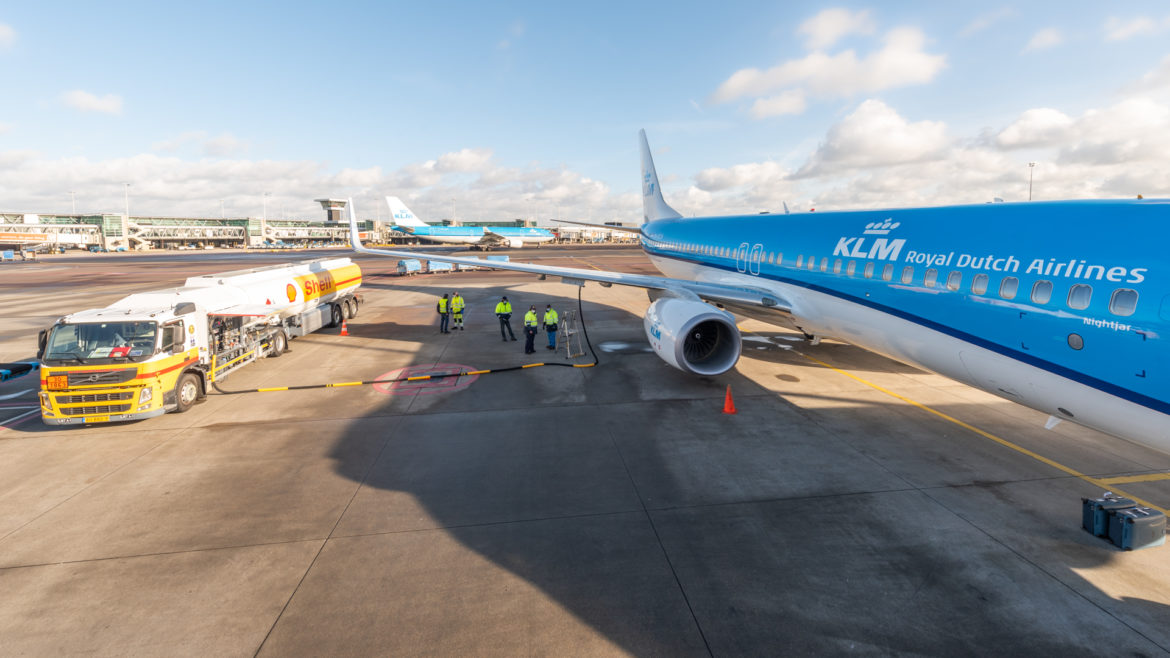 KLM realiza primeiro voo comercial com querosene sustentável