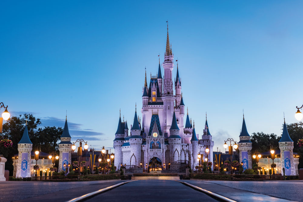 Disney World dispensará uso de máscara para vacinados