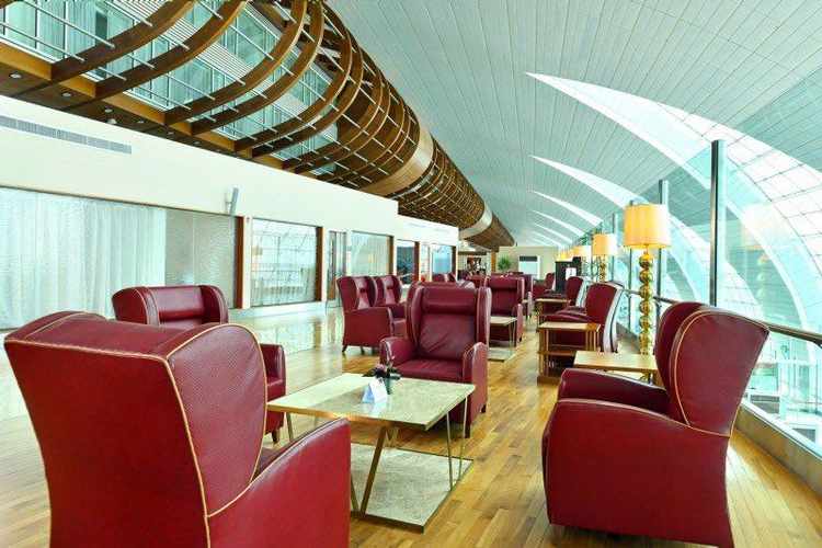 Emirates reabre lounge para 1ª classe no aeroporto de Dubai
