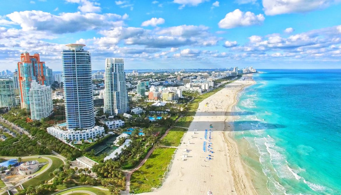 Miami, Campos do Jordão e Gramado lideram buscas por hospedagem