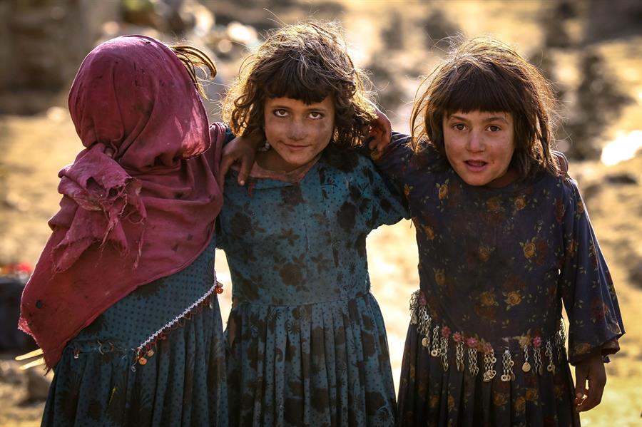 Airbnb oferece acomodação gratuita a 20 mil refugiados afegãos