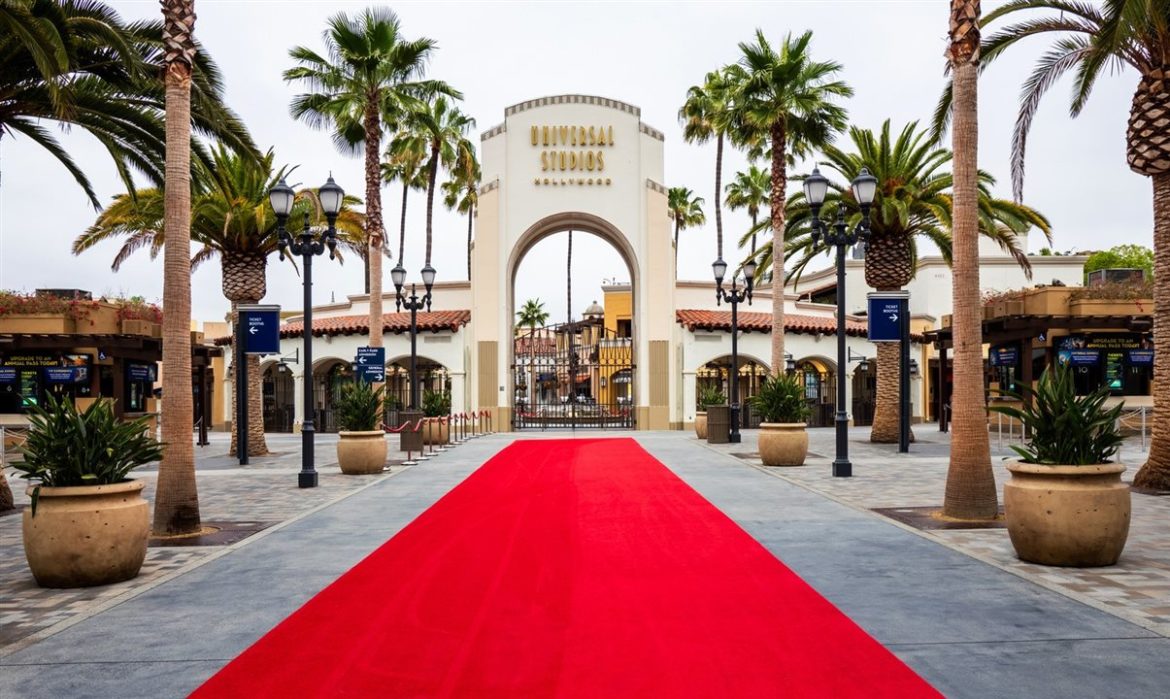 Los Angeles exigirá vacinação em parques temáticos e eventos