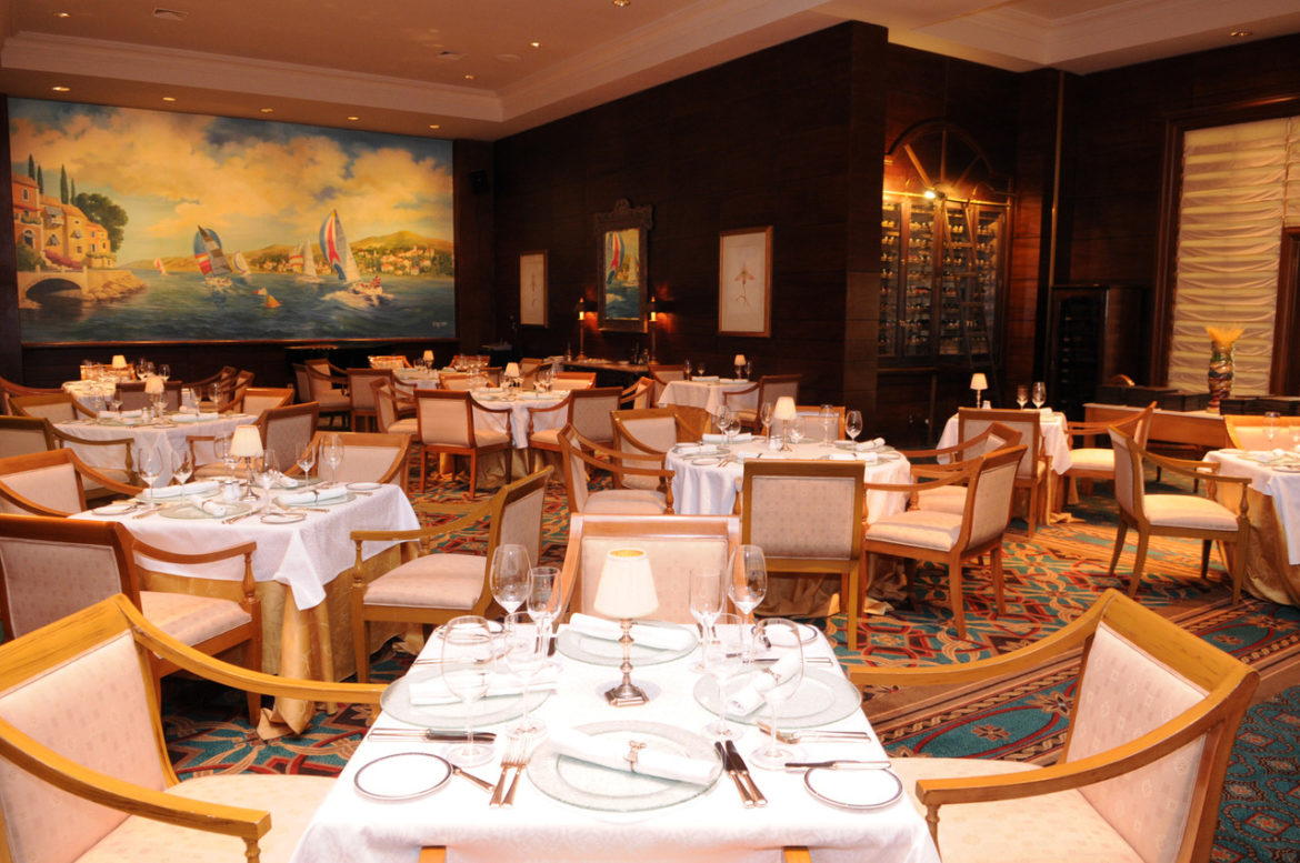 St. Tropez eleito o melhor restaurante em hotéis no Uruguai
