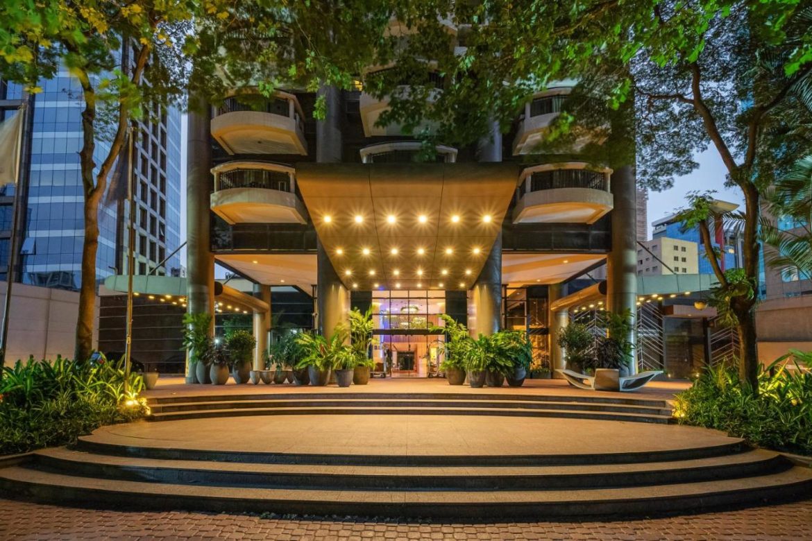 Grand Mercure Itaim Bibi acolhe seus hóspedes em um ambiente que transpira brasilidade