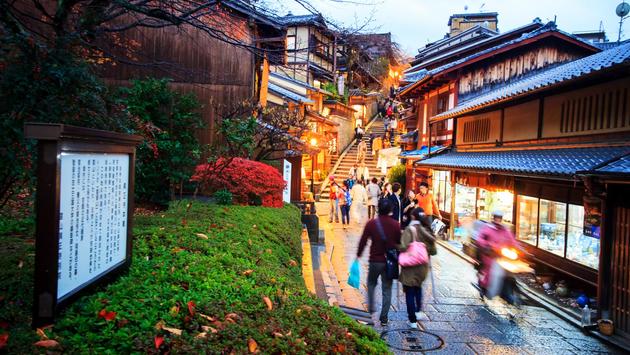 Japão reabrirá para turnês em grupo em junho