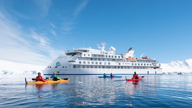 Aurora Expeditions anuncia 11 novas viagens 2023/24 à Antártida, Ártico e Ilhas Britânicas