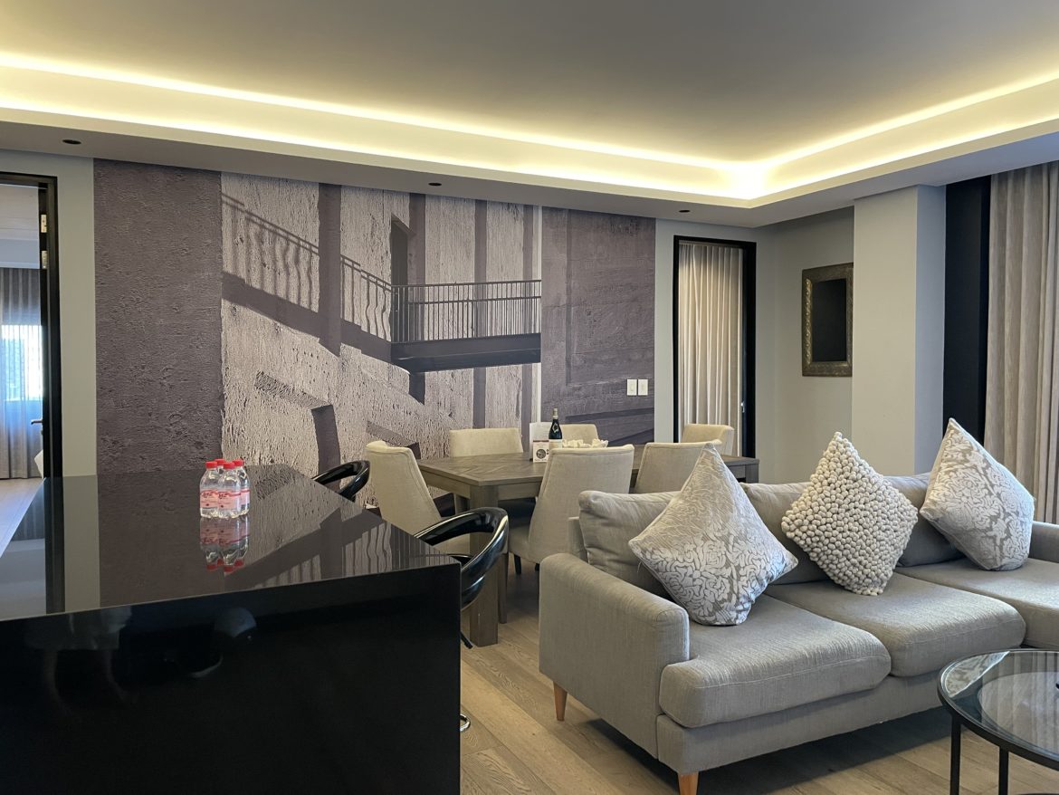 The Onyx Hotel, você precisa se hospedar