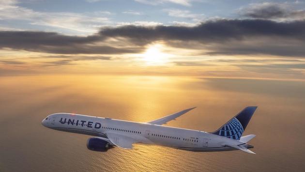 United Airlines lançará novo programa e site de viagens de negócios
