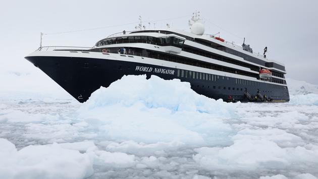 Atlas Ocean Voyages revela a oferta gratuita de um segundo hóspede