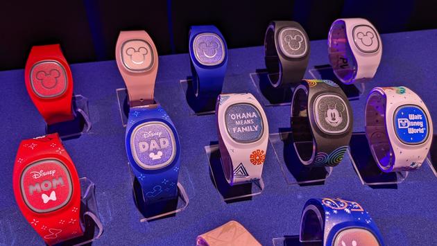 MagicBand+ estreia no Disneyland Resort no outono americano