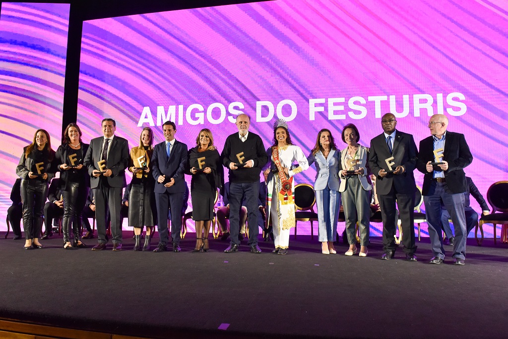 Na abertura, Festuris reconhece a força do setor do turismo para a economia