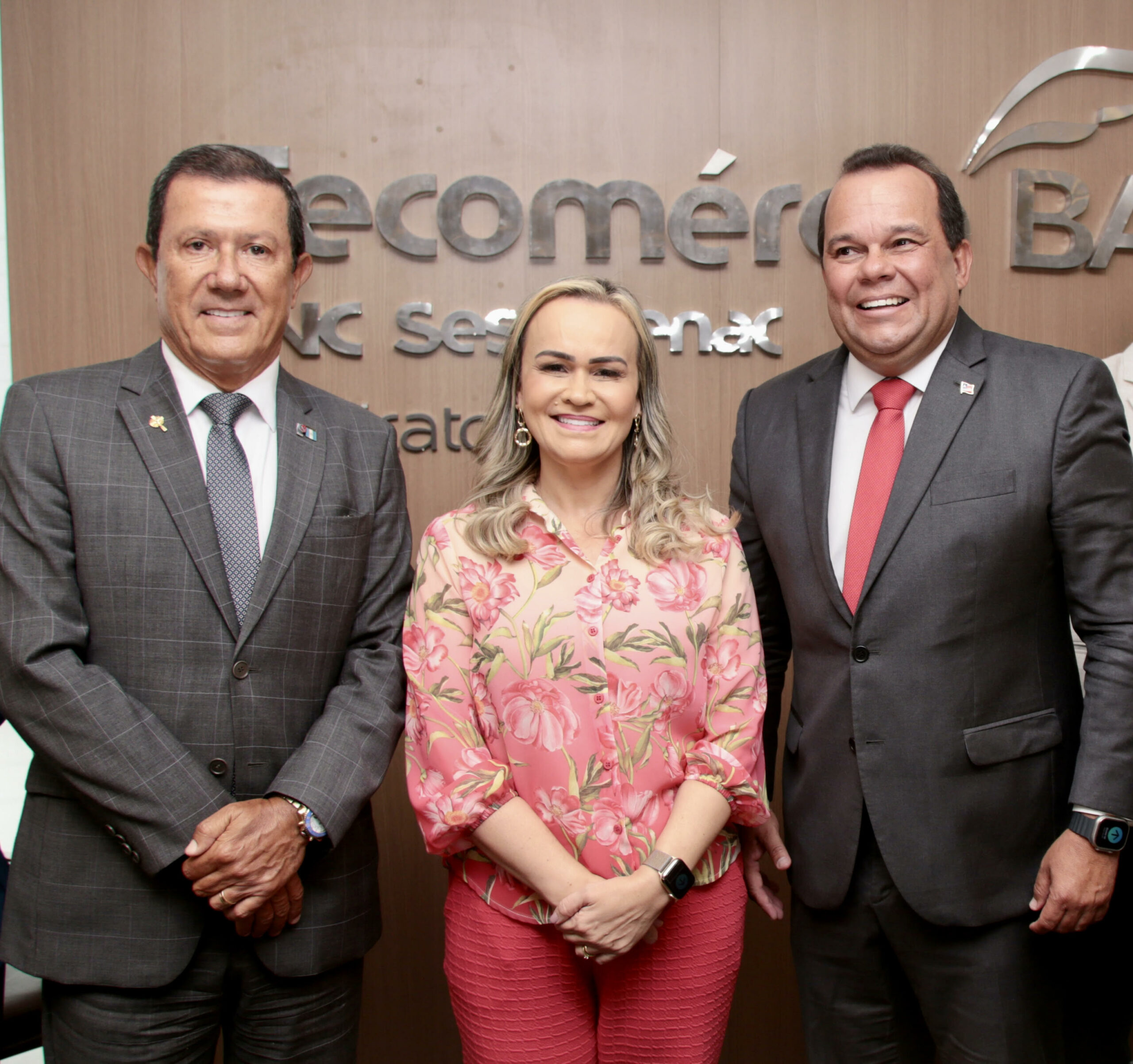 Ministra do Turismo se reúne com lideranças baianas e ouve reivindicações